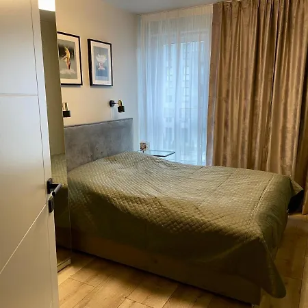 Uroczy Apartament 38 M2 Tychy, Slaskie Ogrody Exterior photo